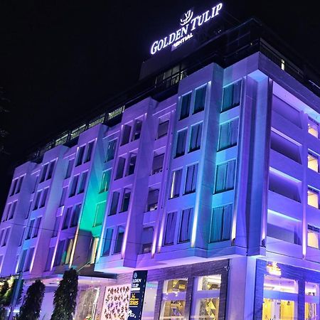 Golden Tulip Essential Jaipur Hotel Bagian luar foto