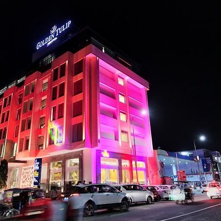 Golden Tulip Essential Jaipur Hotel Bagian luar foto