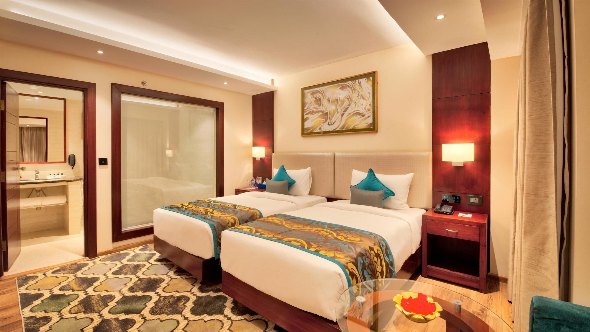 Golden Tulip Essential Jaipur Hotel Bagian luar foto