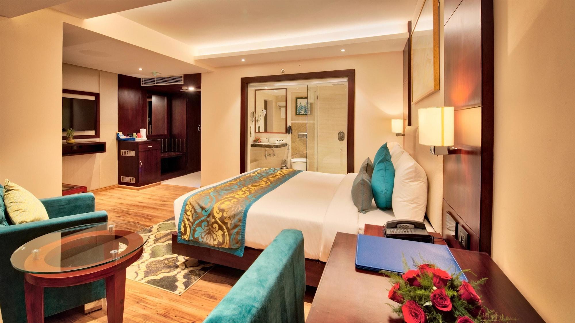 Golden Tulip Essential Jaipur Hotel Bagian luar foto