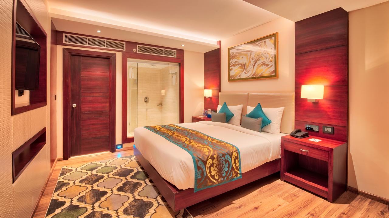 Golden Tulip Essential Jaipur Hotel Bagian luar foto